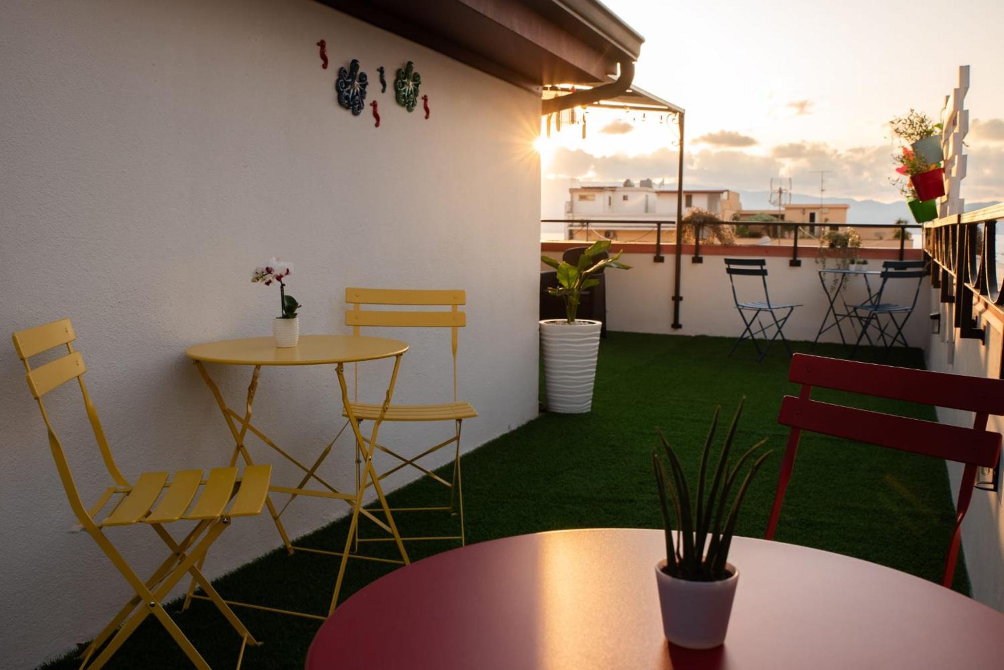 רג'יו די קאלאבריה B&B Fuori Squadro - In Centro Con Terrazza Relax Vista Mare מראה חיצוני תמונה